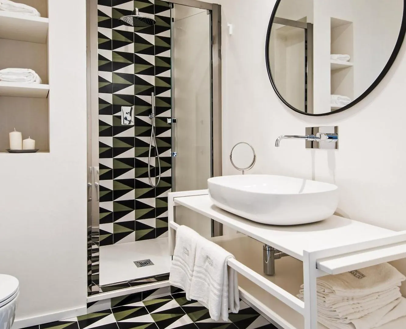 Deluxe Apartments In Via Toledo Napoli