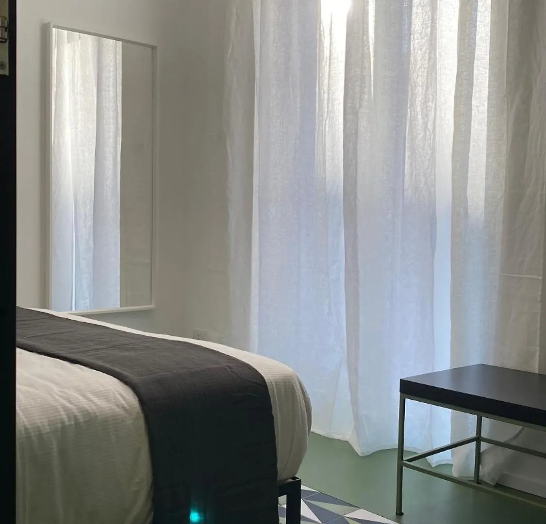 Deluxe Apartments In Via Toledo Napoli