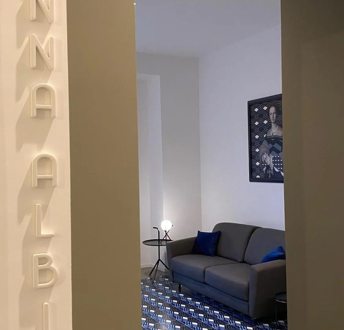 Deluxe Apartments In Via Toledo Napoli