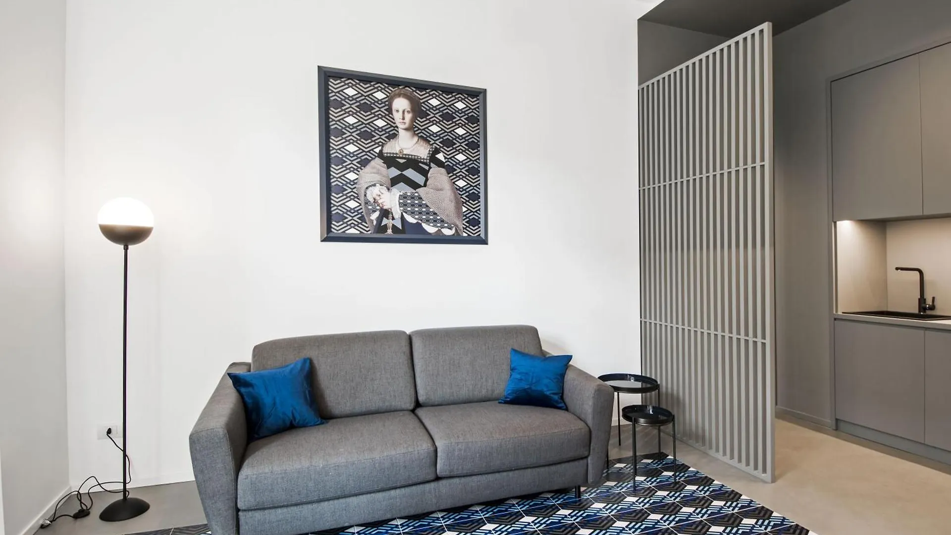 Deluxe Apartments In Via Toledo Napoli