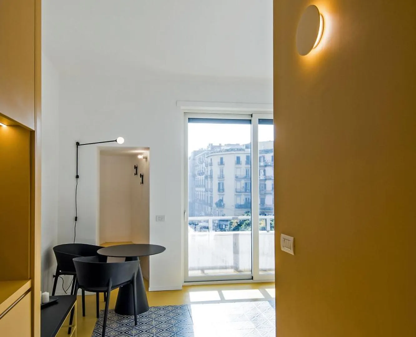 Deluxe Apartments In Via Toledo Napoli