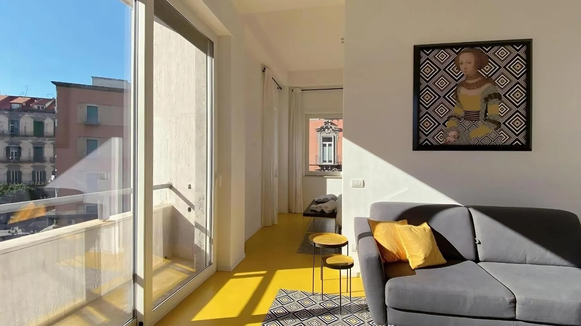 Deluxe Apartments In Via Toledo Napoli