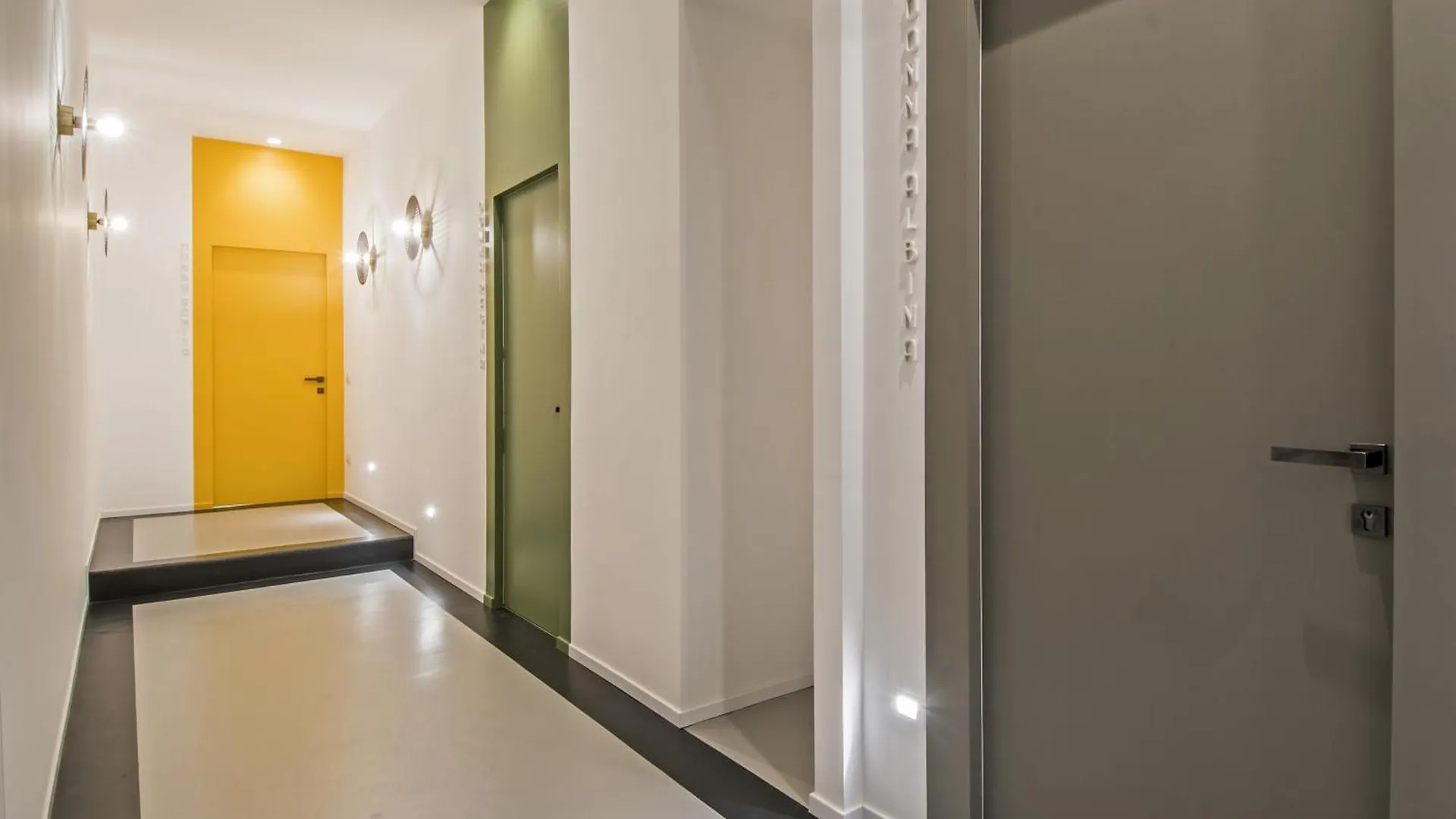 Deluxe Apartments In Via Toledo Napoli Italia